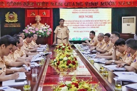 Hà Nội: Ra quân cao điểm bảo đảm trật tự an toàn giao thông dịp Lễ 30.4 - 1.5