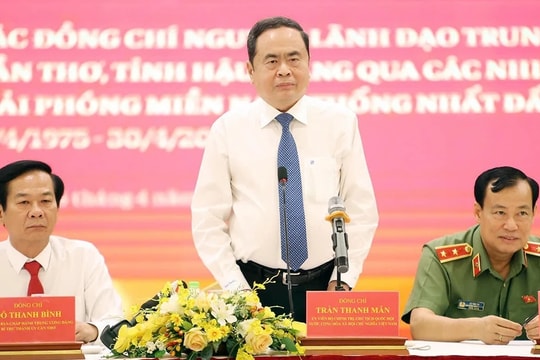 Chủ tịch Quốc hội Trần Thanh Mẫn gặp mặt các Mẹ Việt Nam anh hùng, nguyên lãnh đạo Trung ương tại Cần Thơ