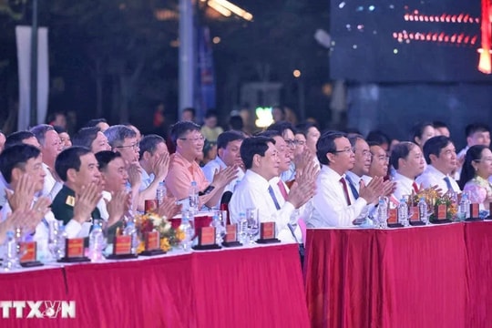 Cầu truyền hình “Vang mãi khúc khải hoàn” 