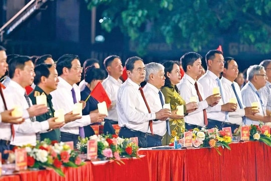 Cầu truyền hình “Vang mãi khúc khải hoàn”