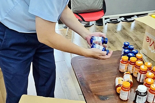 Phó Thủ tướng Lê Thành Long chỉ đạo khẩn trương xử lý vấn đề thuốc chữa bệnh giả