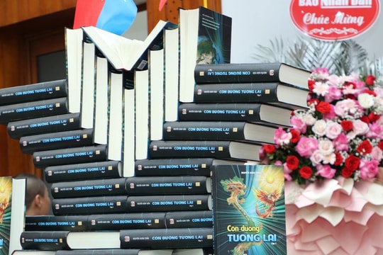 Chính thức ra mắt sách “Con đường tương lai”