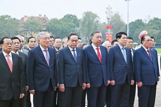 Lãnh đạo Đảng, Nhà nước vào Lăng viếng Chủ tịch Hồ Chí Minh