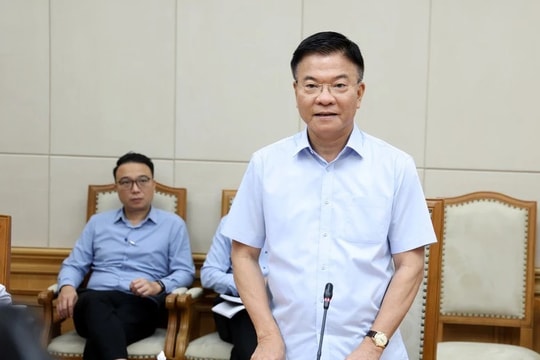 Phó Thủ tướng Lê Thành Long: Phải tổ chức kỳ thi tốt nghiệp THPT 2025 an toàn, đặt mục tiêu đề ra