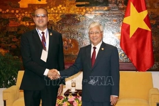 Củng cố và thúc đẩy quan hệ truyền thống Việt Nam - Algeria