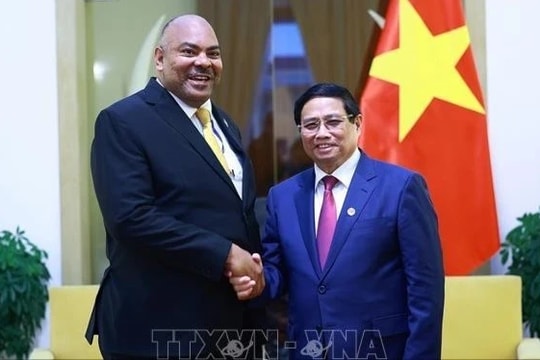 Thủ tướng Phạm Minh Chính tiếp Bộ trưởng Ngoại giao và hợp tác Đông Phi của Tanzania