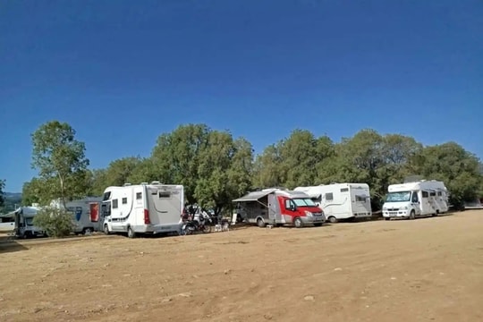 Hy Lạp ban hành luật mới cấm xe caravan đỗ ở nơi công cộng