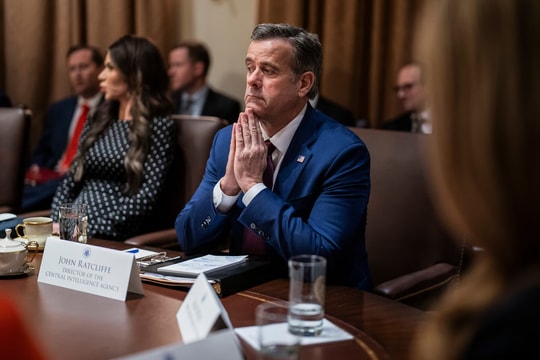 Chính quyền Donald Trump lên kế hoạch cắt giảm quy mô lớn nhân viên tình báo