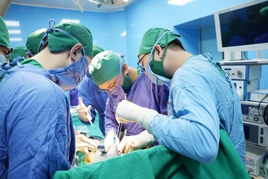 Mắc ung thư thận do không xử lý sỏi thận lâu năm