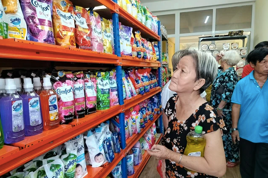 Người từ 75 tuổi không có lương hưu sẽ được hưởng trợ cấp