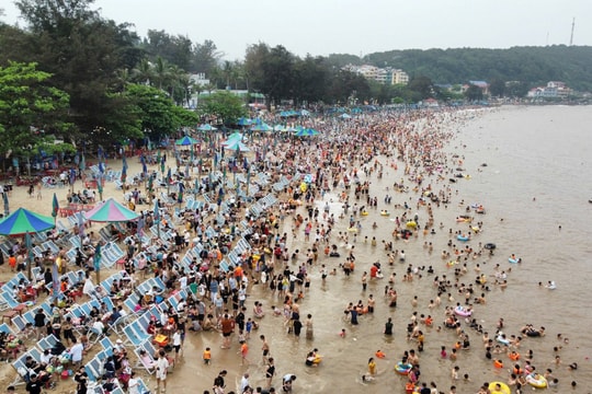 780.000 lượt khách đến thành phố Hải Phòng trong 5 ngày nghỉ lễ 30/4, 1/5