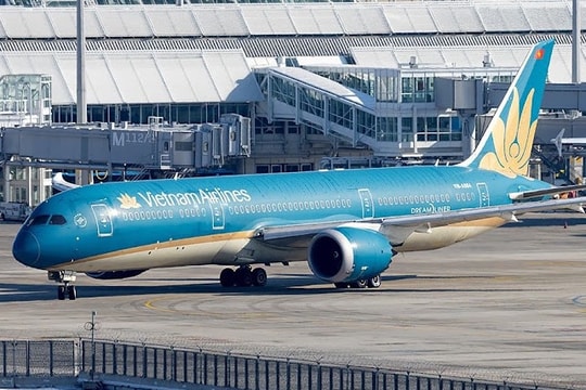 Vietnam Airlines chuyển hướng hạ cánh hỗ trợ hành khách gặp vấn đề sức khỏe