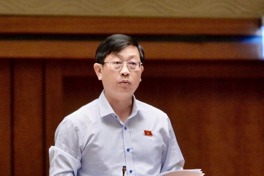 Nên thiết kế bảng lương riêng cho nhà giáo