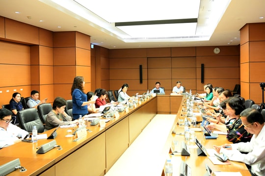 Dự án Luật Cán bộ, công chức (sửa đổi): Cân nhắc quy định chế độ làm việc từ xa