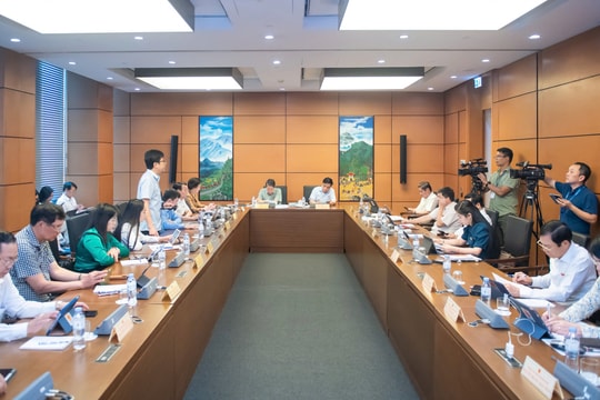 Đổi mới mạnh mẽ việc đánh giá cán bộ, công chức