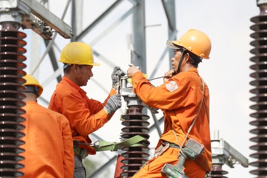 Từ ngày 10/5, giá điện điều chỉnh mức giá bán lẻ điện bình quân là 2.200 đồng/kWh