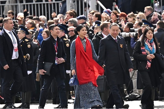 Hình ảnh Tổng Bí thư Tô Lâm dự Lễ duyệt binh kỷ niệm 80 năm Ngày Chiến thắng trong Chiến tranh Vệ quốc vĩ đại