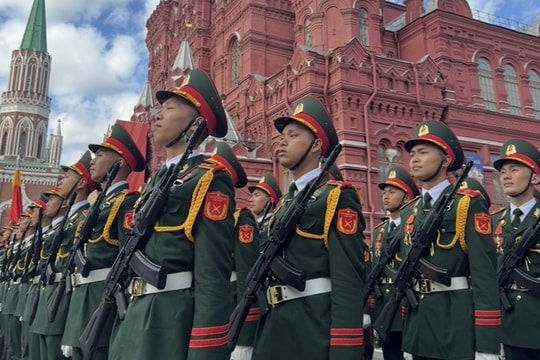 Đoàn Quân đội nhân dân Việt Nam tham gia Lễ duyệt binh trên Quảng trường Đỏ