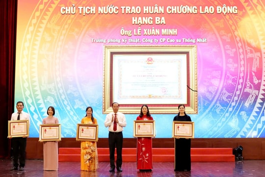 Nhiều cá nhân, tập thể tỉnh Bà Rịa – Vũng Tàu được Huân chương Lao động , bằng khen
