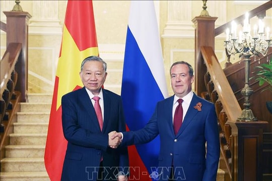 Tổng Bí thư Tô Lâm hội kiến Chủ tịch Đảng Nước Nga Thống nhất