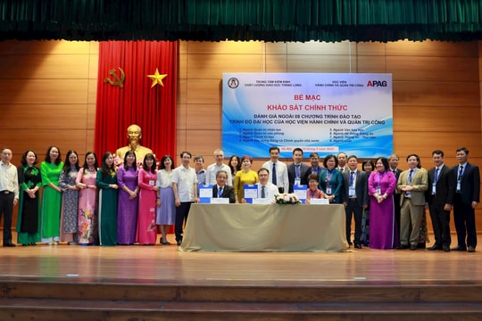 Bế mạc đợt khảo sát chính thức đánh giá chất lượng 8 chương trình đào tạo đại học tại Học viện Hành chính và Quản trị công