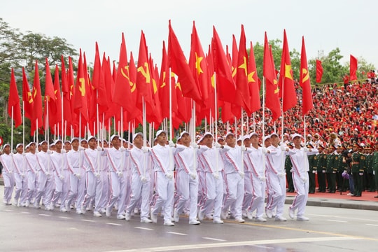 Biểu dương, bùng nổ khát vọng vươn lên của Thành phố Anh hùng