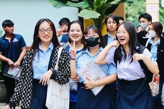 Học sinh TP. Hồ Chí Minh chọn môn thi tốt nghiệp ngược chiều cả nước