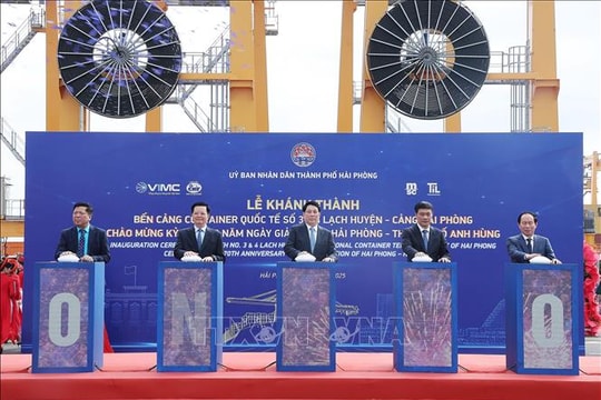Chủ tịch nước Lương Cường dự khánh thành Bến cảng container quốc tế số 3 và 4 tại Hải Phòng