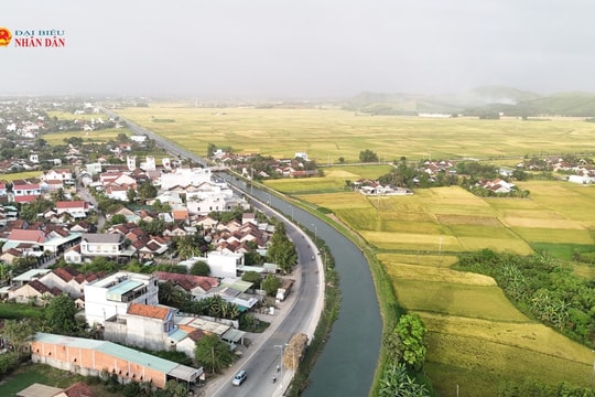 Cử tri Phú Yên kỳ vọng nghị quyết của Quốc hội tạo đột phá cho kinh tế tư nhân