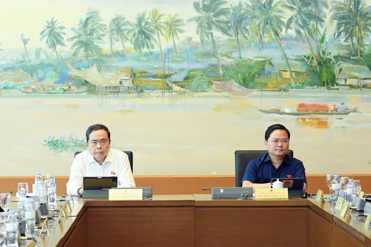 Quốc hội thảo luận tổ về phát triển kinh tế tư nhân