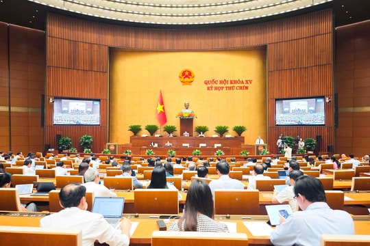 Cân nhắc quy định UBND cấp xã ban hành quyết định