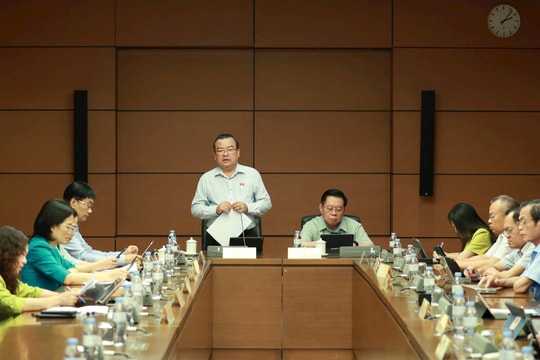 Bảo đảm công bằng về chế độ, chính sách trong tham gia xây dựng pháp luật