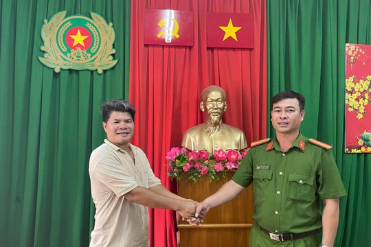 Nhận lại hơn 100 triệu sau khi chuyển khoản nhầm, người dân viết thư cảm ơn lực lượng Công an