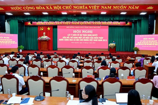 Đóng góp trí tuệ, phát huy trách nhiệm công dân