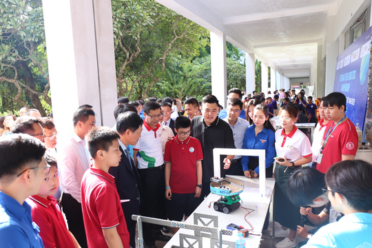 Hoàn thiện hệ sinh thái giáo dục STEM và vươn tầm quốc tế