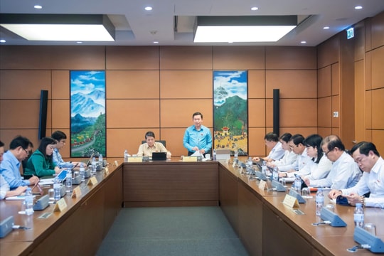 Không thay đổi các nhiệm vụ chi từ đầu tư công và thường xuyên