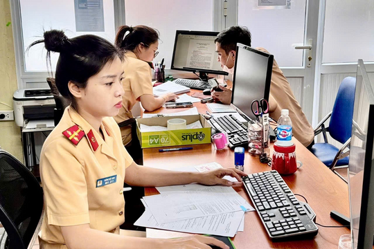 Người dân gửi thư tay cảm ơn, đánh giá cao tinh thần phục vụ của CSGT Hà Nội