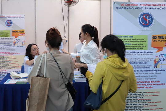 Giao dịch việc làm dành riêng cho cán bộ nghỉ việc khi tinh gọn bộ máy