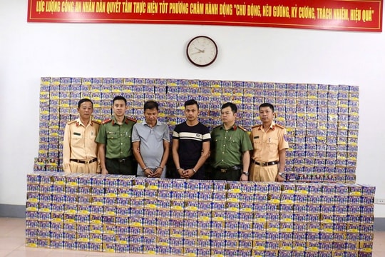 Công an Nghệ An bắt 2 đối tượng, thu giữ 1,5 tấn pháo trái phép
