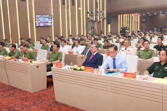 Tổng Bí thư Tô Lâm: Công an nhân dân gương mẫu đi đầu trong học tập, làm theo tư tưởng, đạo đức, phong cách Hồ Chí Minh