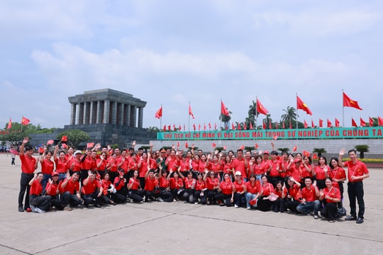 Công ty TNHH Sao Vàng tổ chức nhiều hoạt động ý nghĩa nhân kỷ niệm 135 năm Ngày sinh Bác Hồ