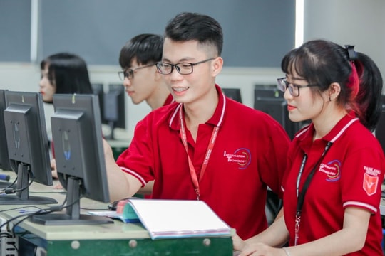 Khuyến khích các trường đại học hỗ trợ triển khai phong trào "Bình dân học vụ số" trong dịp hè