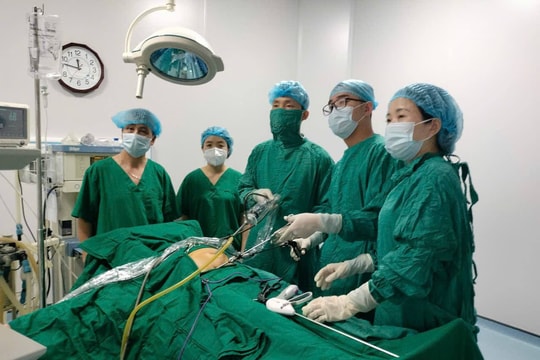 Phẫu thuật cứu bệnh nhân bị xương cá đâm thủng ruột thừa