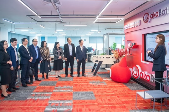 Doanh nghiệp có nhiều chính sách để thu hút, giữ chân nhân tài