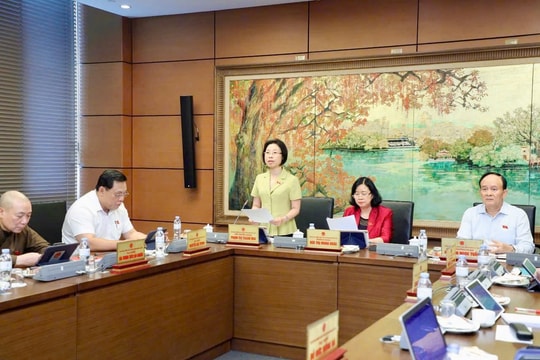 Thể chế hóa định hướng "giáo dục là quốc sách hàng đầu"