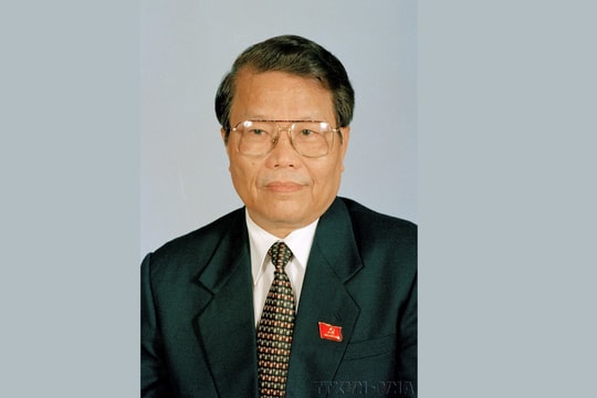 Tóm tắt tiểu sử đồng chí Trần Đức Lương, nguyên Ủy viên Bộ Chính trị, nguyên Chủ tịch nước Cộng hòa xã hội chủ nghĩa Việt Nam