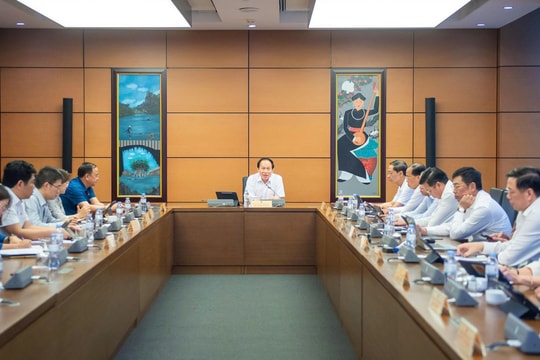 Bảo đảm công bằng, thống nhất trong chính sách miễn học phí