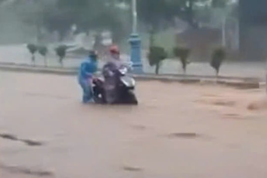 TP. Buôn Ma Thuột: Người dân kiến nghị khắc phục tình trạng ngập sâu sau mưa lớn