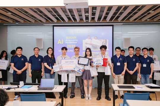 Sinh viên Trường ĐH Ngoại thương giành giải Nhất toàn quốc cuộc thi Microsoft