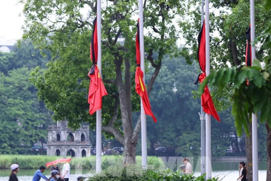 Public mourning, entertainment suspension during state funeral for former State President
